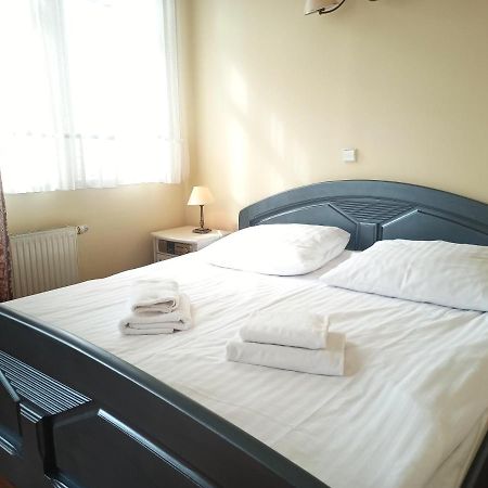 Hotel Bartis Бартошице Екстер'єр фото