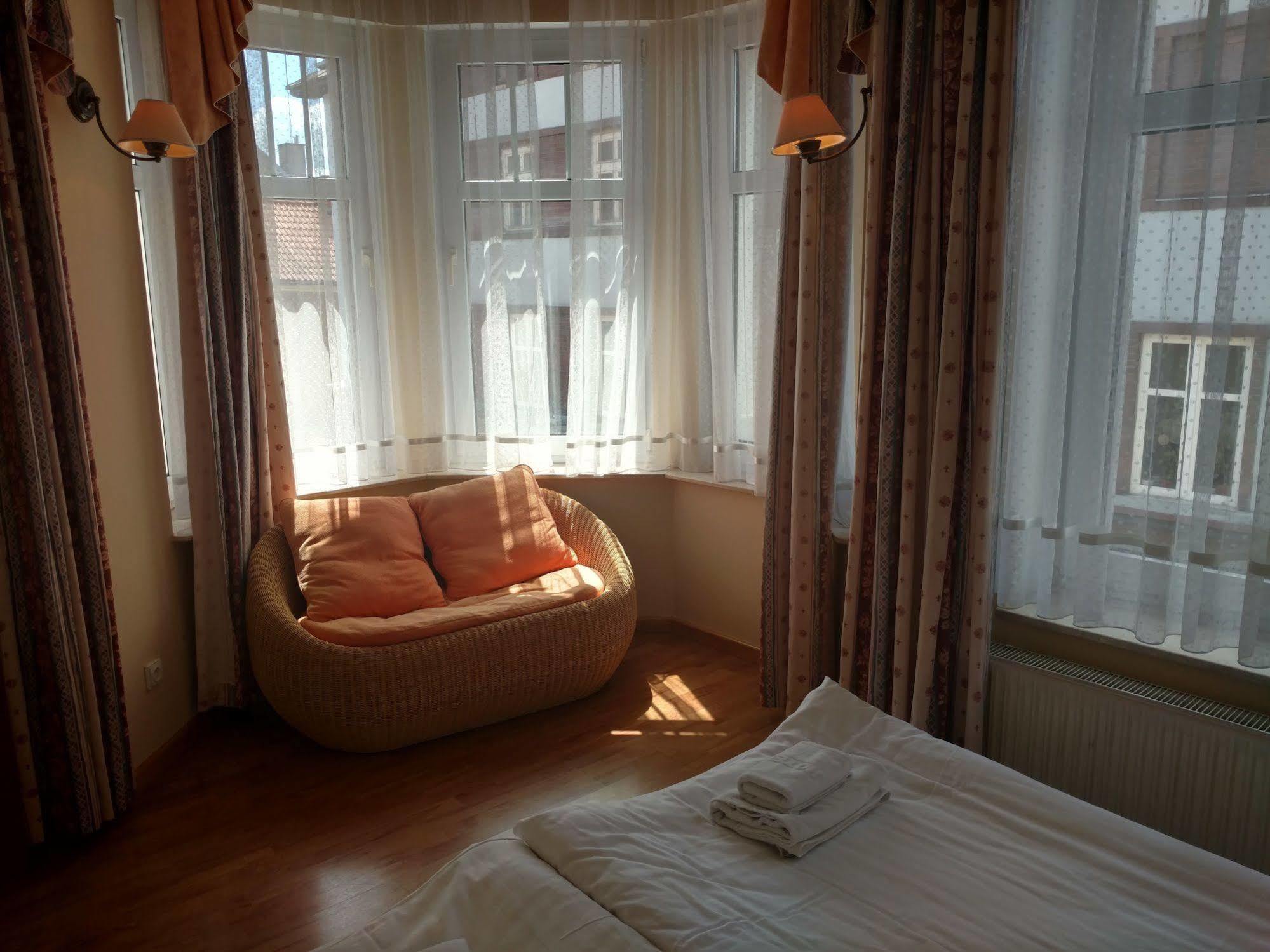 Hotel Bartis Бартошице Екстер'єр фото